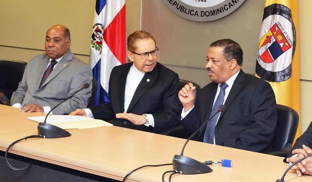 Poderes del Estado firman el Pacto Nacional para la Reforma Educativa