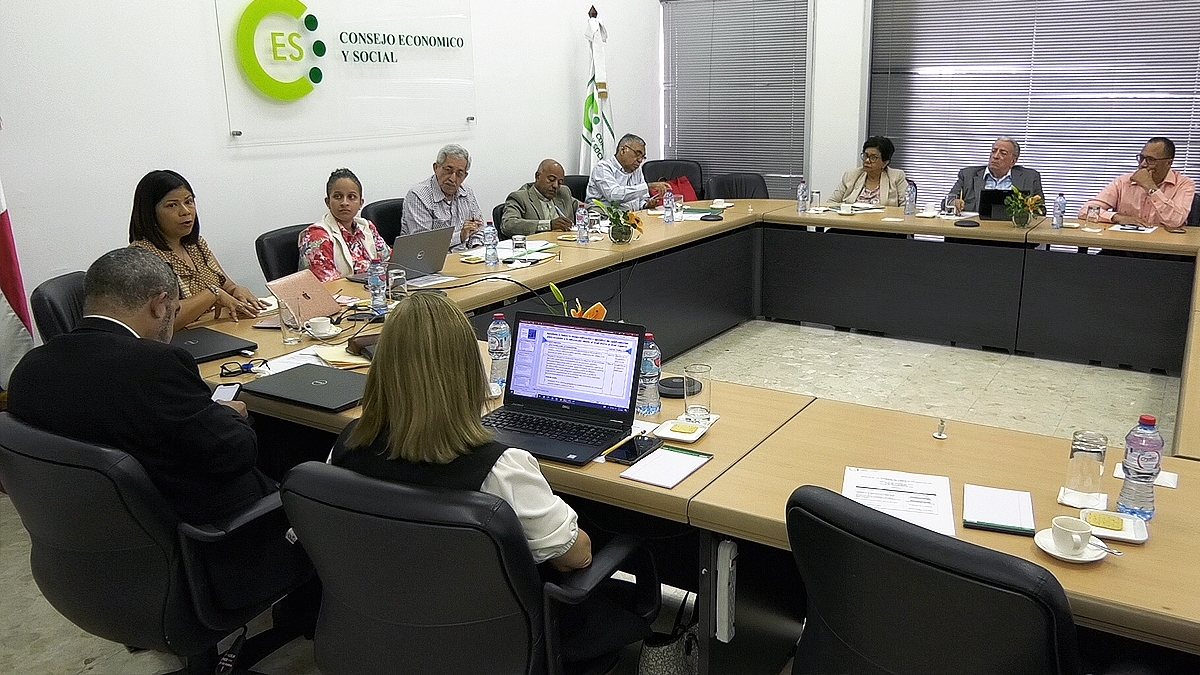 Primera reunión del Comité de Priorización del Pacto Educativo