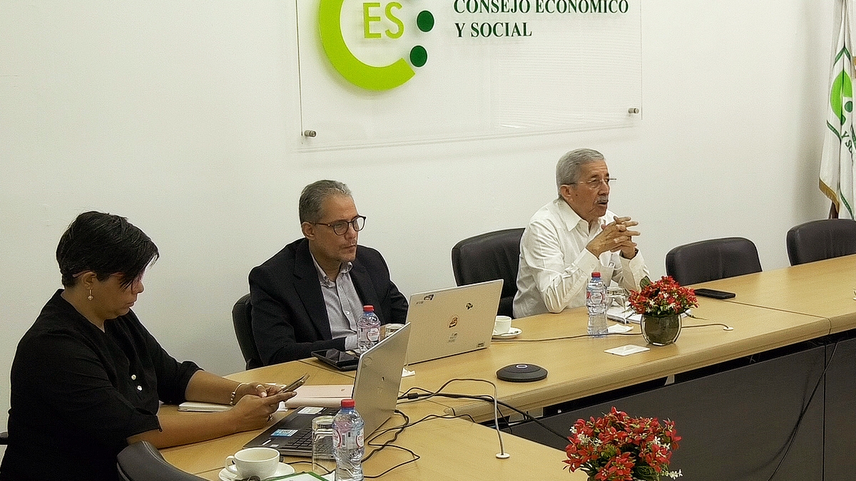 Reunión de la Comisión Especial para el Pacto Eléctrico