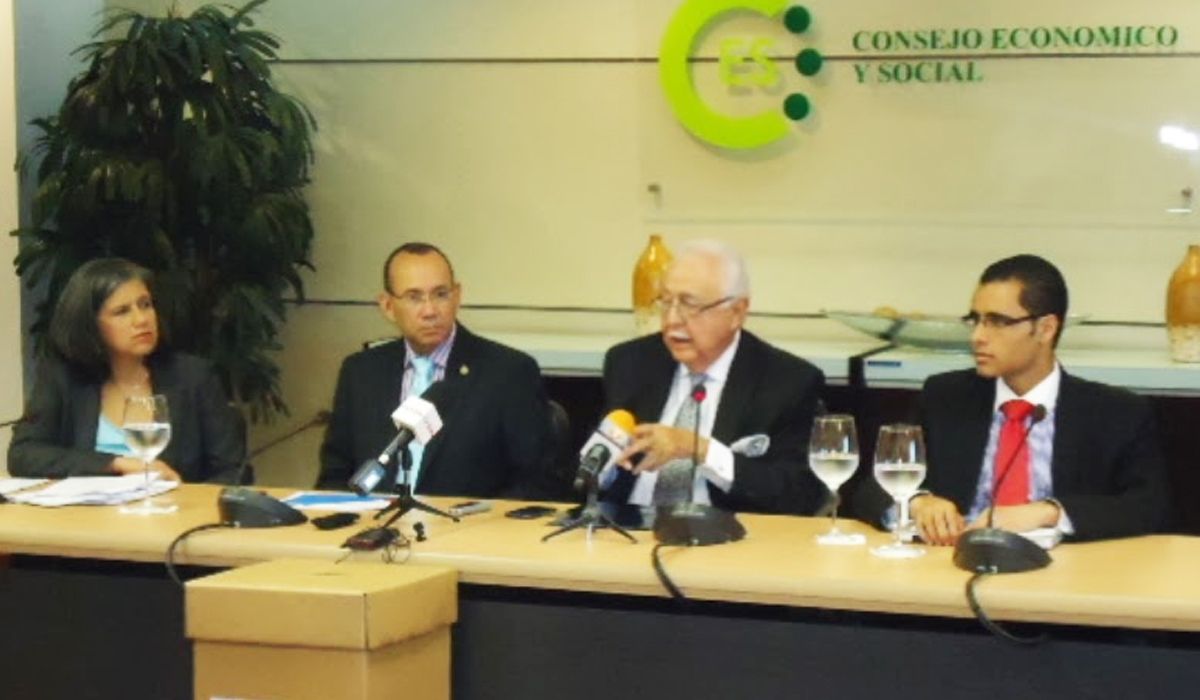 Continúan en el Cibao las consultas Territoriales del proceso de Pacto para la Reforma Educativa