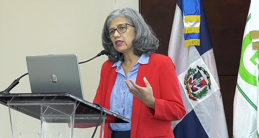 VIDEO: Exposición Magdalena Lizardo Informe 10 años del Pacto Educativo