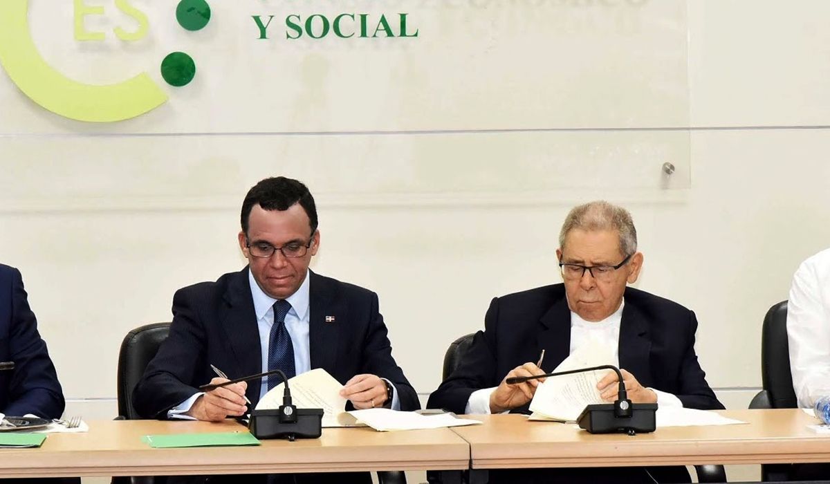 Nota de Prensa: ACUERDO MARCO DE COOPERACIÓN INTERINSTITUCIONAL MINERD - CES
