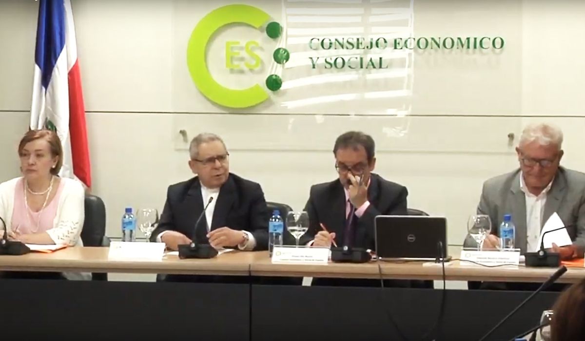 VIDEO: TALLER “Los CES y la Construcción de Consensos” Palabras de bienvenida de Monseñor Agripino Núñez Collado