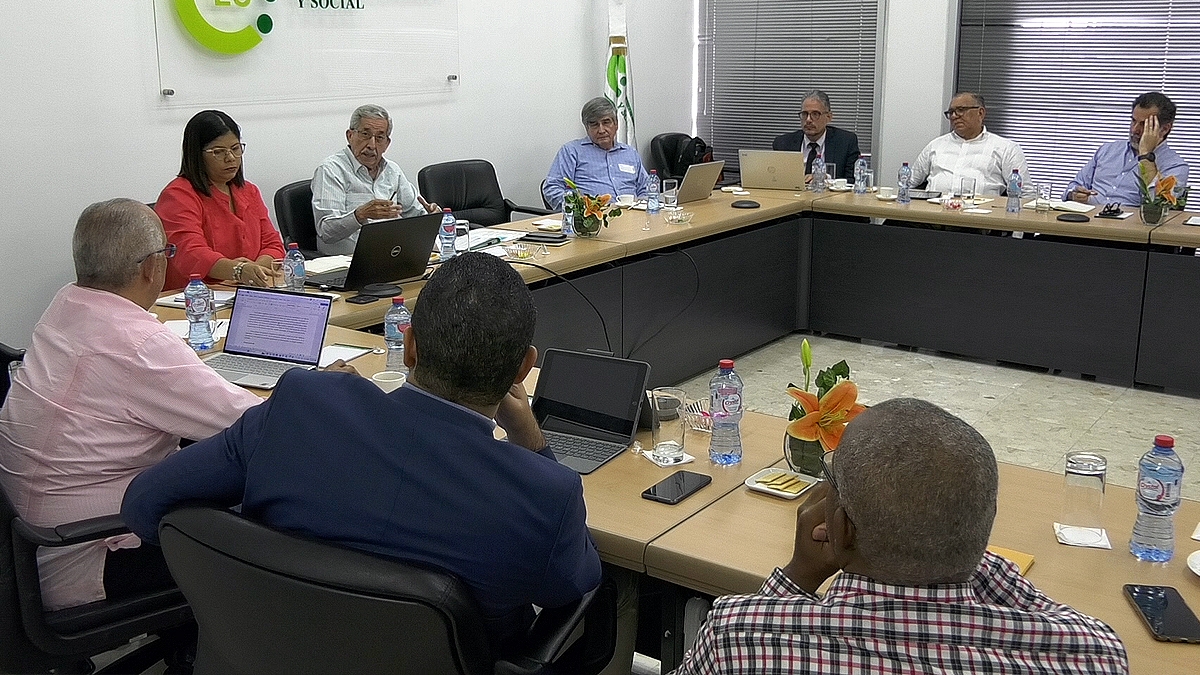 Reunión de la Comisión Especial para el Pacto Eléctrico