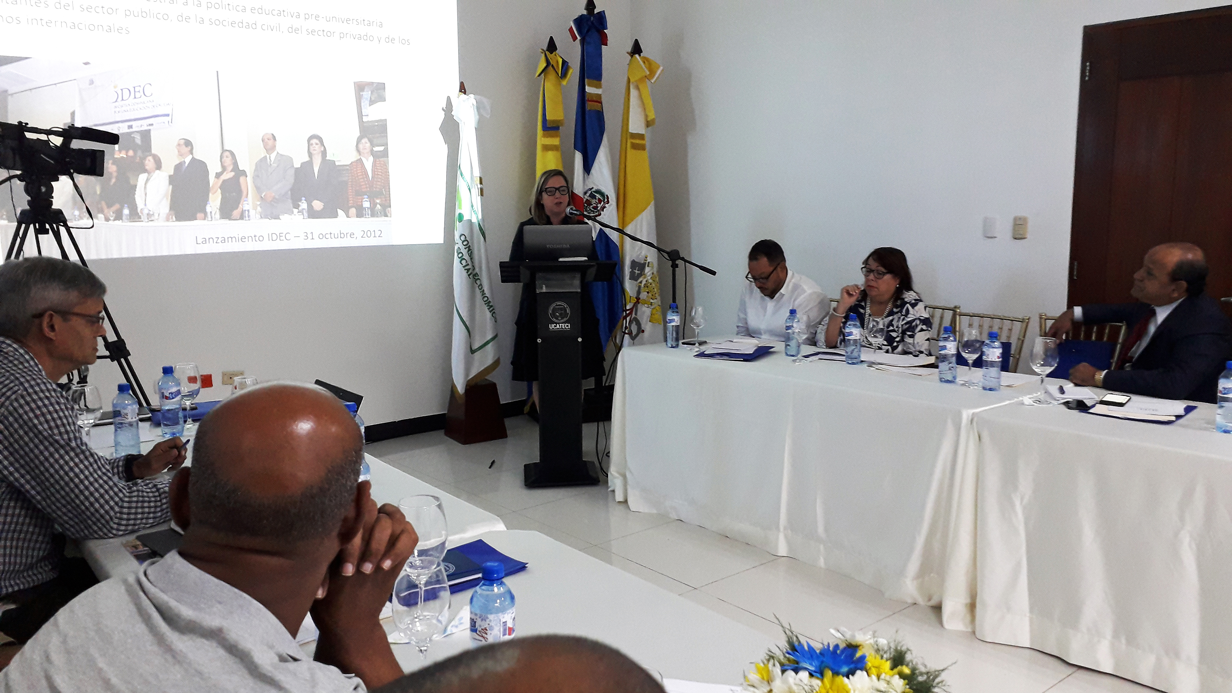 027 CES Pacto Educativo Asamblea 12
