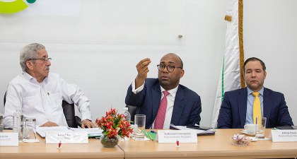 Nota de Prensa: DIÁLOGO SOBRE LA CRISIS HAITIANA  Comité de Coordinación General aprueba Informe Final